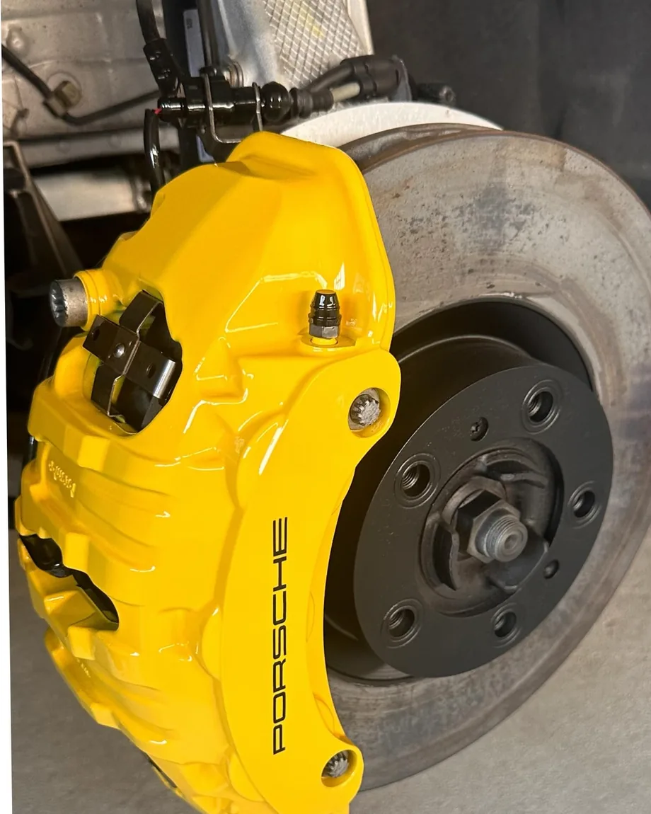 Caliper refinished in Giallo